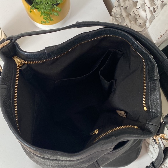 Black Coach Satchel - Picture 7 of 9